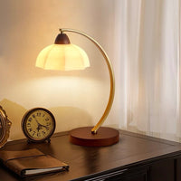 Vintage-style Solid Wood Eye-care Bedside Table Lamp For The Bedroom — view 2