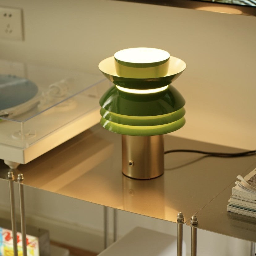 French-style Vintage Layered Glass Table Lamp — view 2