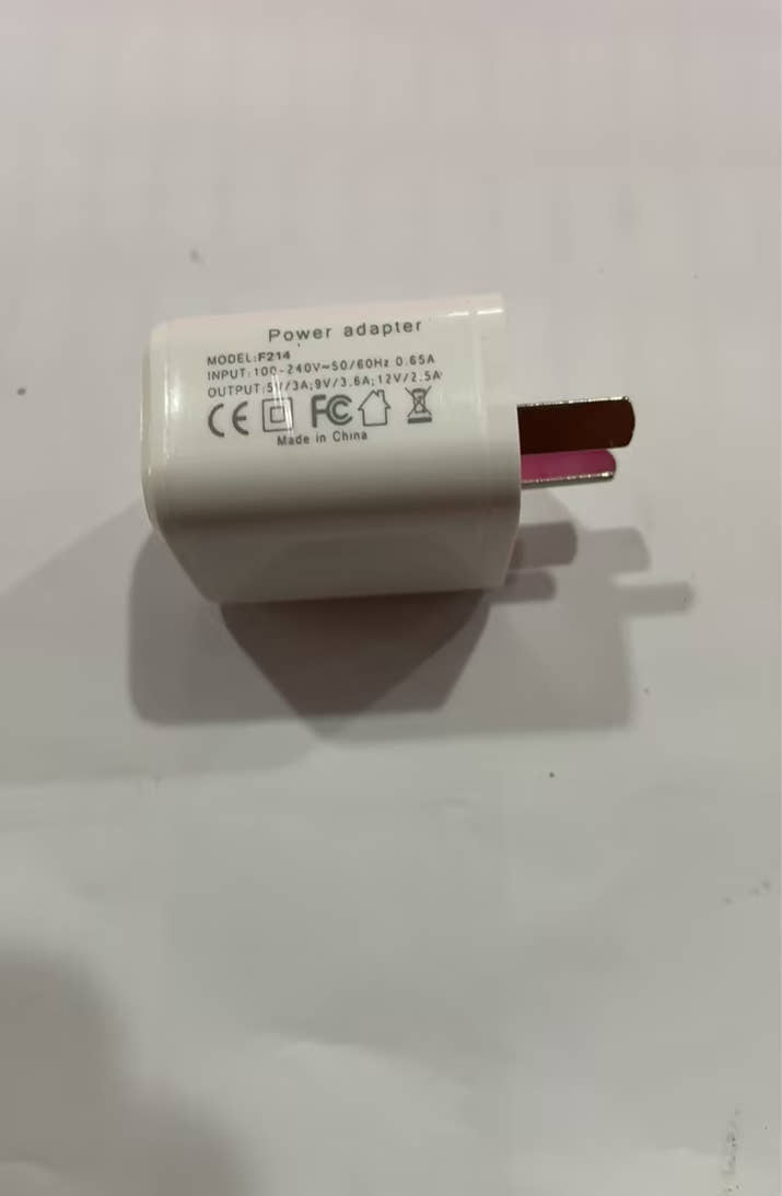 New Intelligent G Shaped Led Lamp Bluetooth Speake Wireless Charger