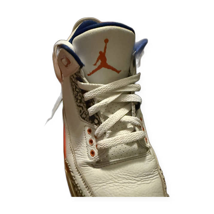 Air Jordan 3 Retro Knicks 136064-148 size 9.5 — tongue and Jumpman close-up